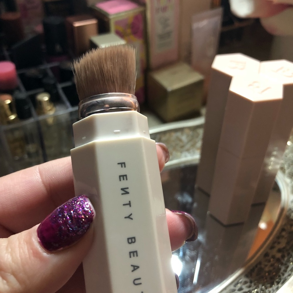 FENTY BEAUTY MATCH STIX TRIO PLUS HIGHLIGHTERBRUSH - Picture 4 of 8
